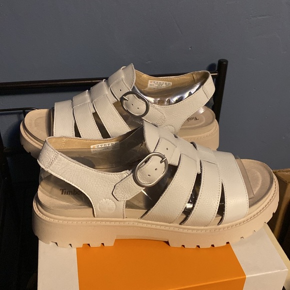 Sandals - Picture 11 of 12